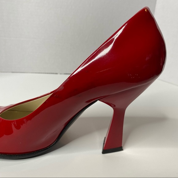 MIU MIU Vintage Red Round Toe, Triangle Heel 37.5 - Picture 4 of 10